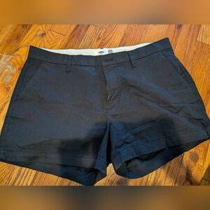 Old Navy Black Bermuda Shorts Classic‎ Style